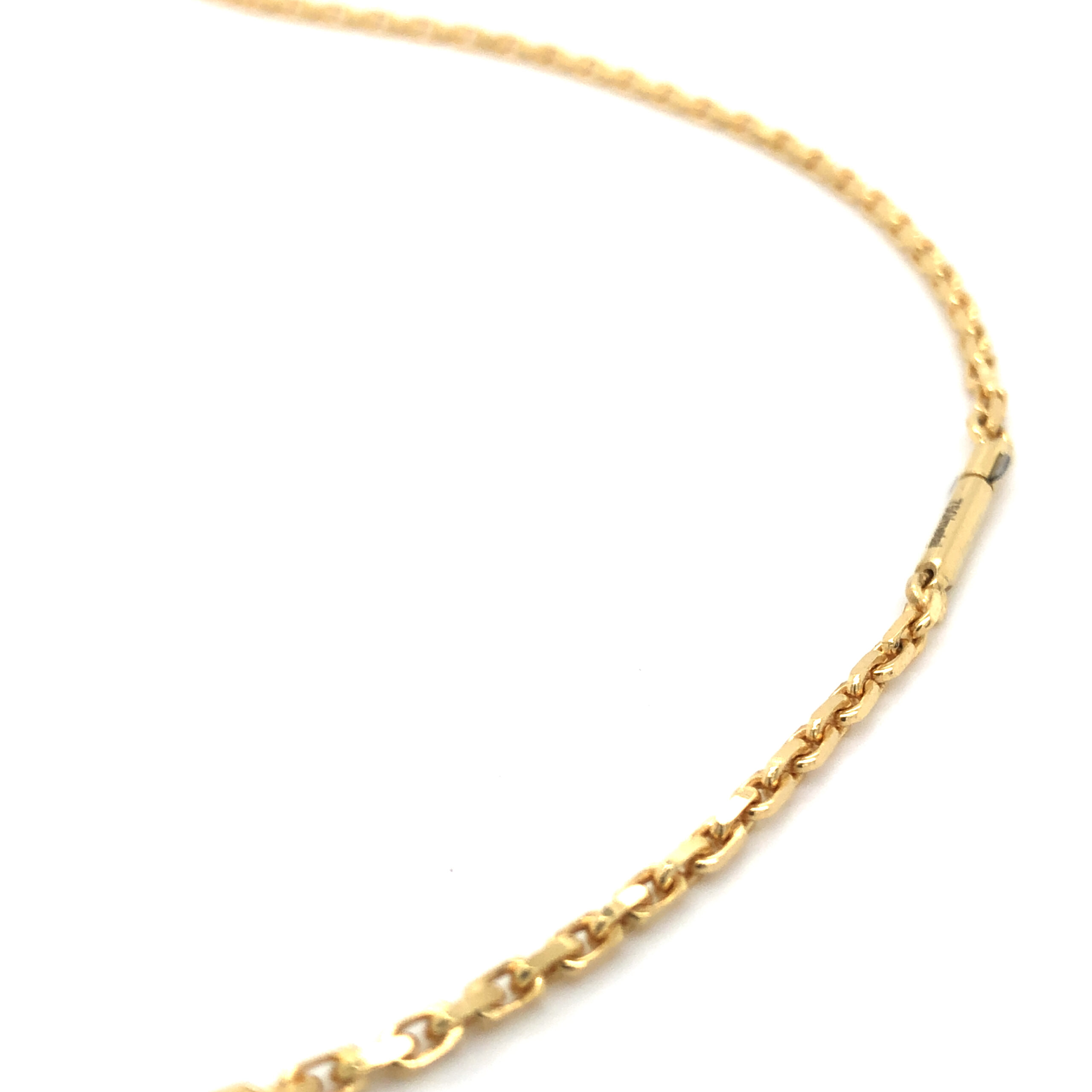 Ankerkette in Gelbgold 750, diamantiert vierkant mit 1,8mm Durchmesser. patentierte Doppelclipschließe mit Durchgang 2,0mm. Länge 45cm