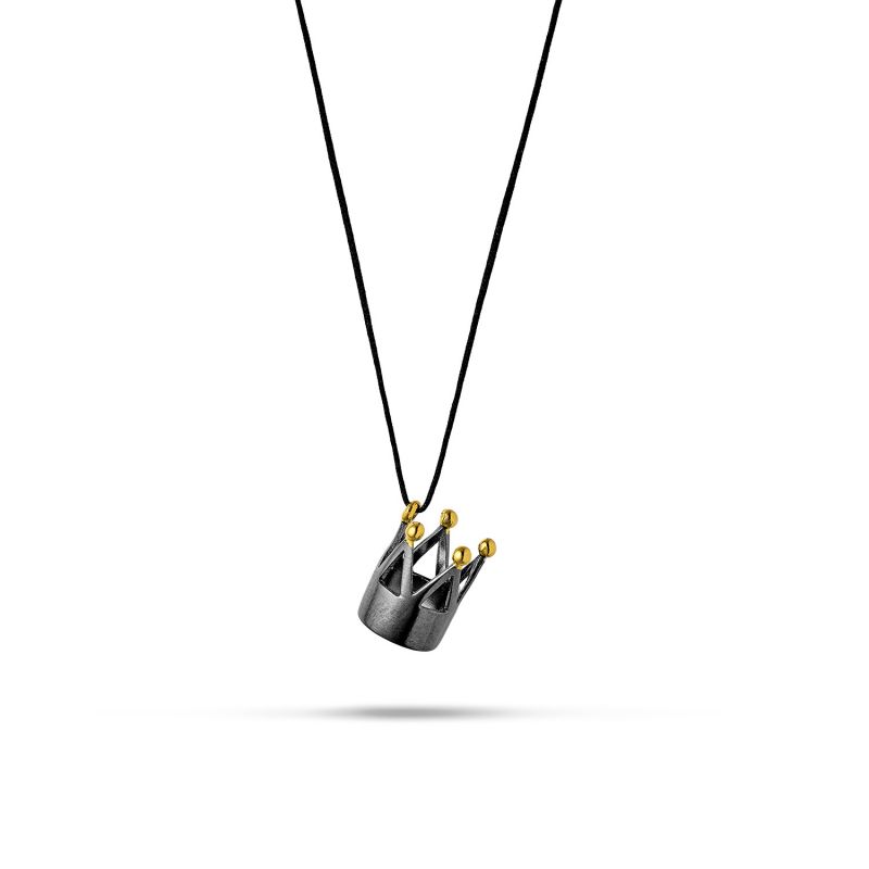 Halsschmuck gearbeitet in Silber 925, schwarz rhodiniert und vergoldet mit 24K Gold.

Kettenlänge 45cm

Der Schmuck ist natürlich Nickel-frei.