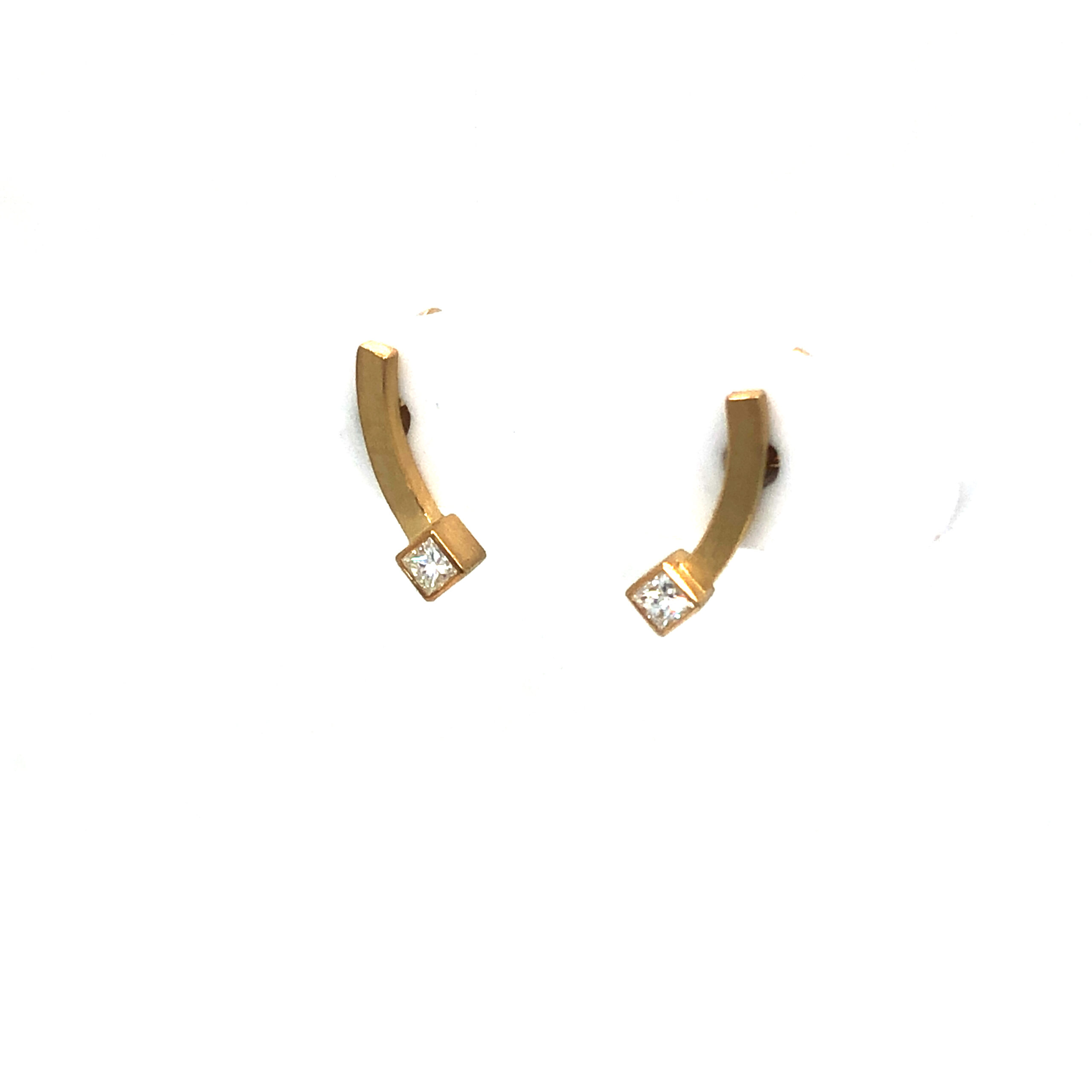 Ohrschmuck in Gelbgold 750 mit einem Brillanten 0,05ct Princess Cut