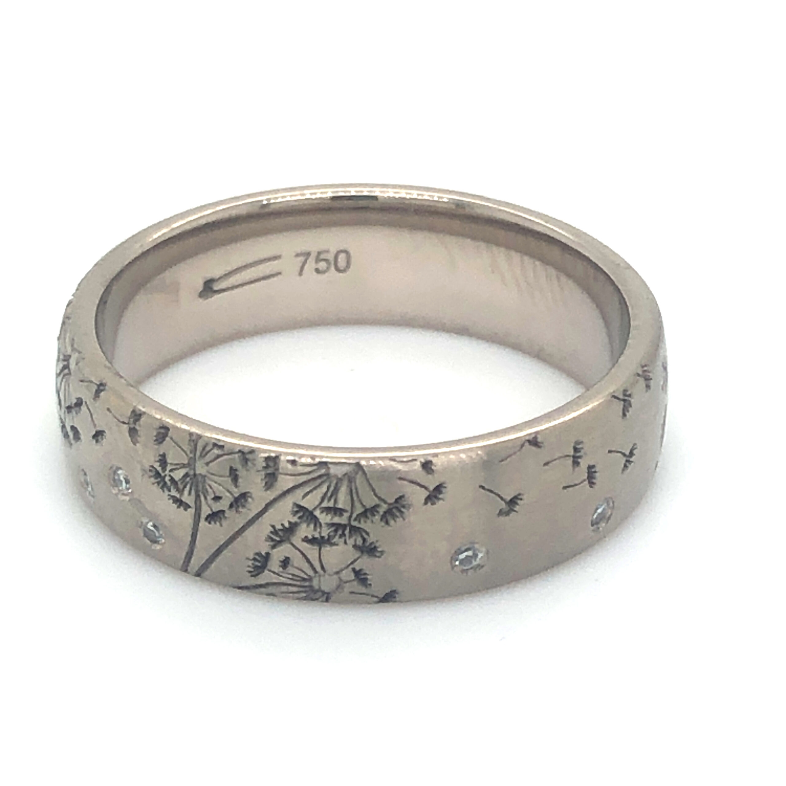Trauring in Weißgold 750 mit 9 Brillanten 0,045ct W54