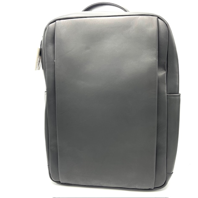 Afmetngen:
Hoogte
40cmx breed 30cm x diep 116cm