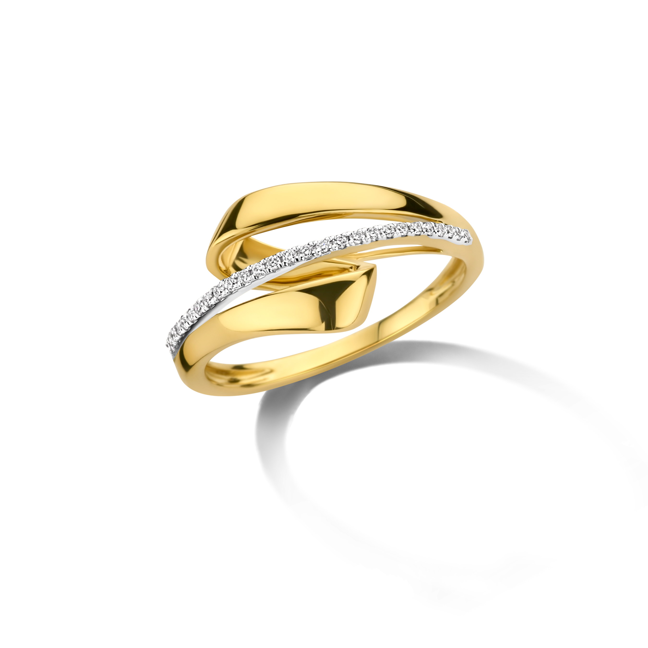 Gouden ring 18 kt met diamant 0,08ct
mt 54