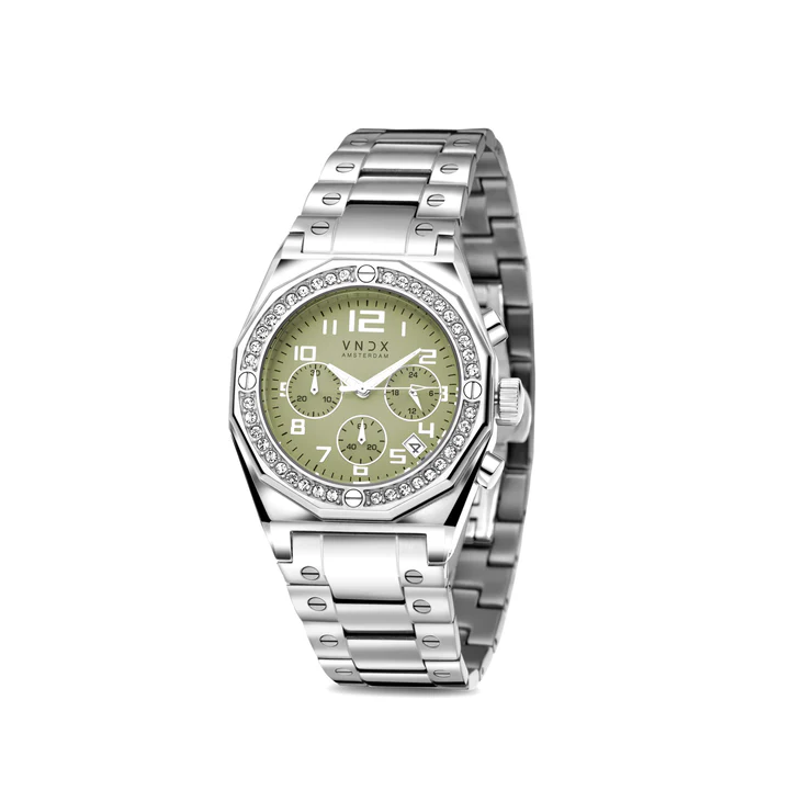 The One is an elegant women's watch with a case diameter of 38 mm, equipped with practical functions. This watch offers a date display and a stopwatch, powered by a reliable chronograph. The dial and bezel radiate elegance, equipped with beautiful Swarovski stones. The robust casing gives the watch a bold appearance. The One has luminous hands for optimal visibility in the dark and a scratch-resistant sapphire glass. With an impressive water resistance of 10 ATM, this watch allows you to swim in the canals or simply enjoy a relaxing shower without any worries. Choose The One and combine style with functionality.