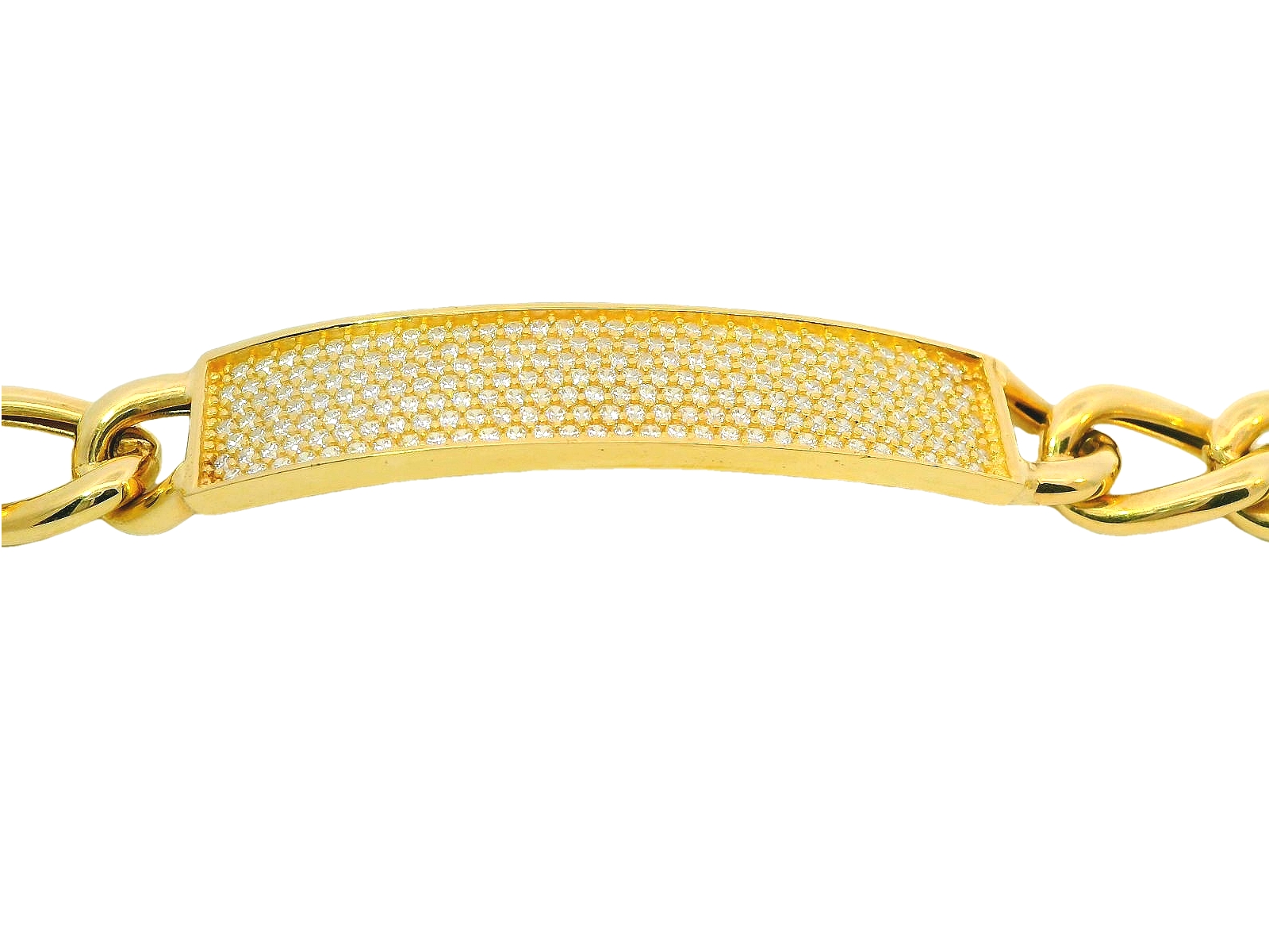 Deze armband van Louis Bros is vervaardigd uit 14 karaat geelgoud (10.89 gr.).
Deze armband voor heren met zirkonia's is een combinatie van luxe en verfijning. Gemaakt van 14-karaats geelgoud, straalt de armband elegantie uit, terwijl de fonkelende zirkonia's een vleugje glamour toevoegen. Het robuuste ontwerp maakt deze armband ideaal voor de moderne man die houdt van een stijlvol en opvallend sieraad. Perfect voor zowel dagelijkse outfits als speciale gelegenheden, biedt deze armband een schitterende balans tussen mannelijkheid en verfijnde details.