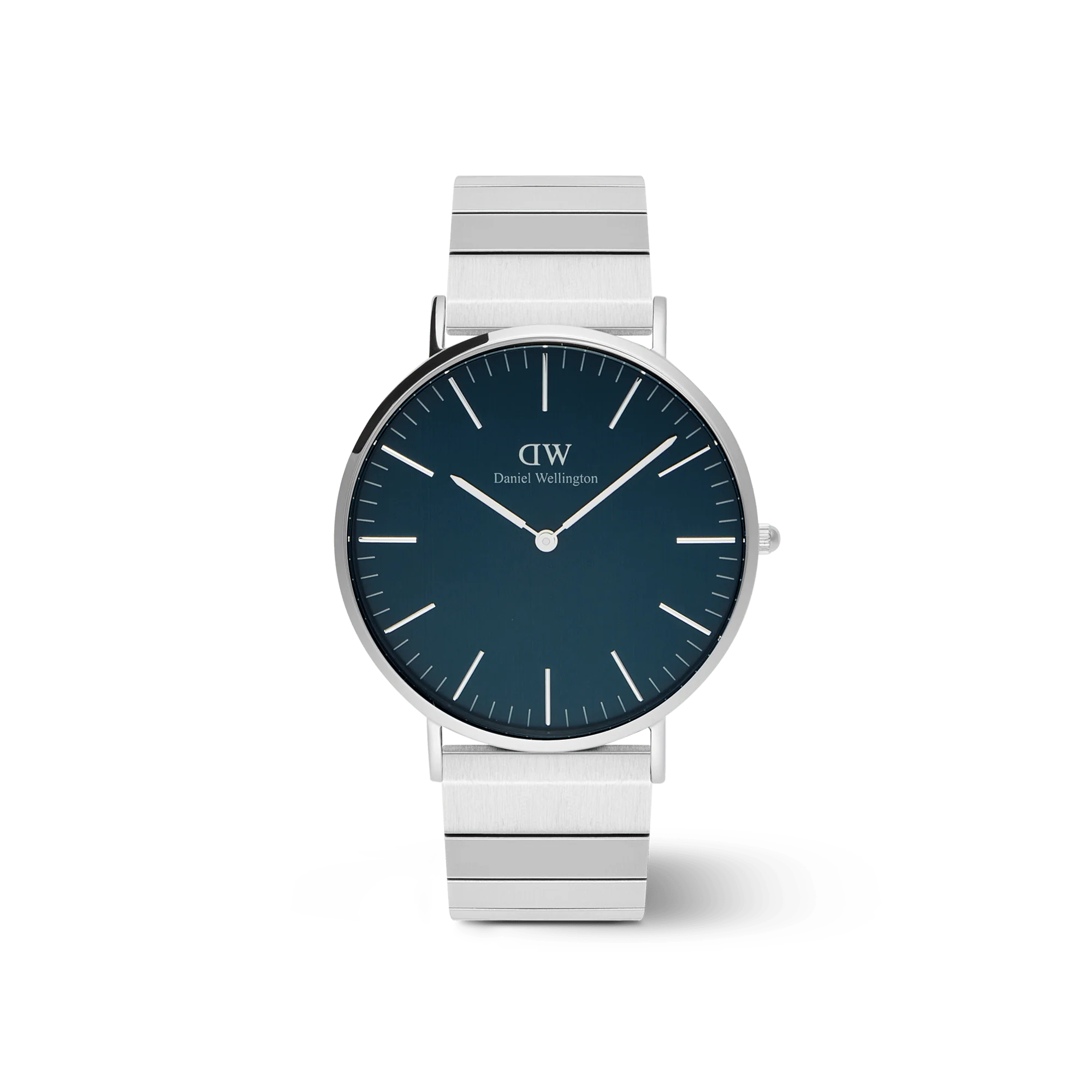 Deze Daniel Wellington Horloge Classic zilveren stalen Piano 40mm heeft een minimalistisch design en een elegant uurwerk. Het horloge is waterbestendig en heeft een diameter van 40mm. Het beste is om dit horloge te dragen als een subtiele en stijlvolle toevoeging aan elke outfit. Combineer het met zowel casual als formele kledingstukken voor een tijdloze look. Dus wacht niet langer en voeg dit prachtige horloge toe aan je collectie!