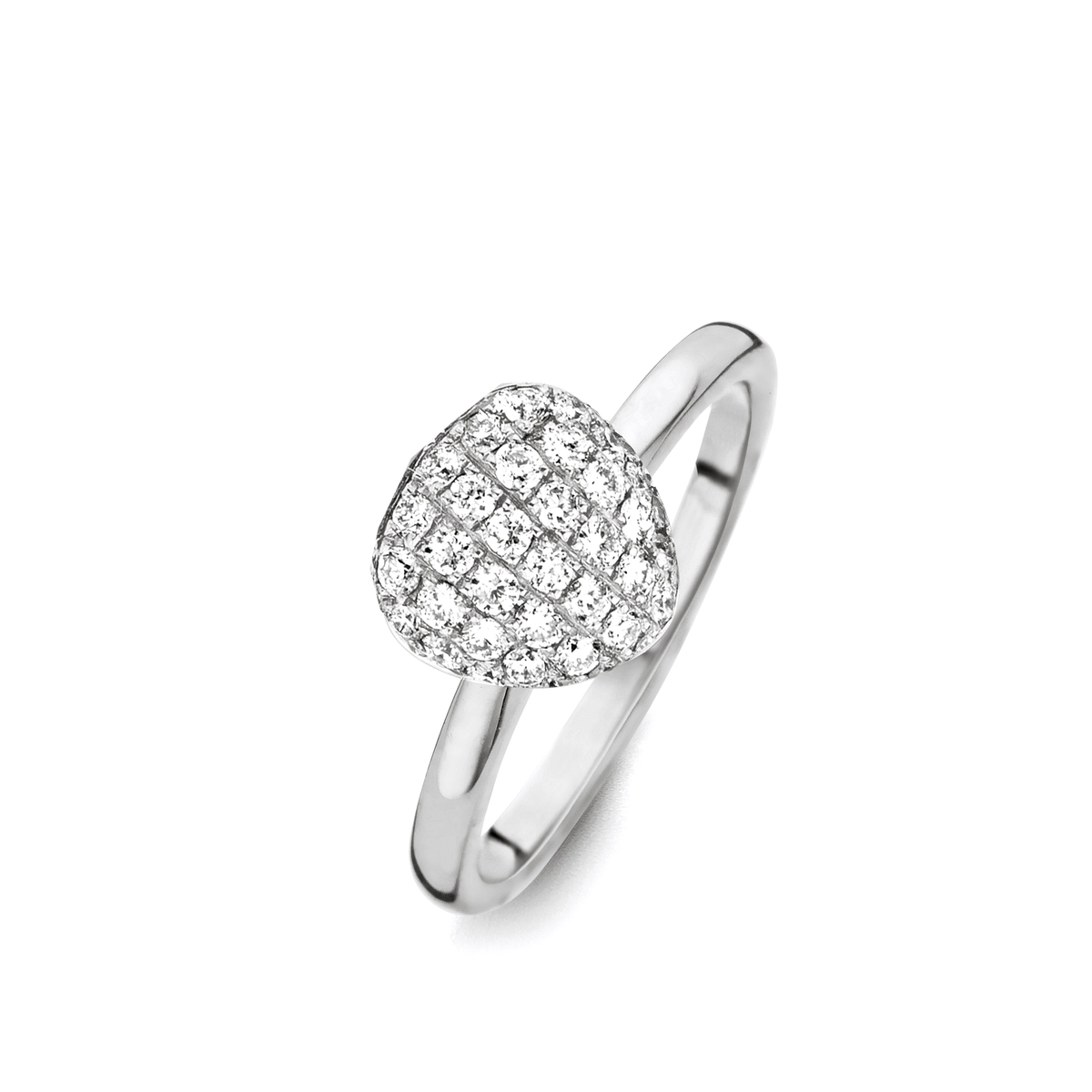 Deze prachtige Vulsini Ring is gemaakt van 18kt wit goud en heeft maar liefst 35 diamanten met een totaal gewicht van 0.435ct. De ring heeft een elegante uitstraling, perfect voor elke gelegenheid. Draag deze ring alleen voor een subtiele touch of stapel hem met andere ringen voor een trendy look. Voeg deze ring toe aan je collectie en straal met deze eye-catcher!