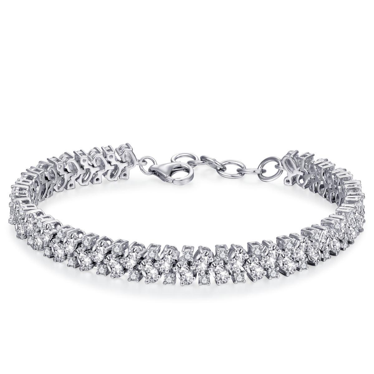 Zilveren tennisarmband met dubbele rij zirkonia.