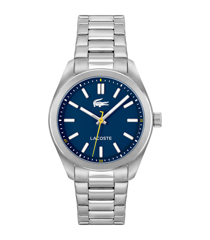 Hier is een elegant herenhorloge van het merk Lacoste, met referentie Monceau 2011352. De stalen band en kast glanzen in zilver. De ronde kast met een diameter van 40 mm herbergt een analoog display en mineraalglas. Het horloge, voorzien van een vouwsluiting, werkt met een quartz uurwerk. Hij is waterdicht tot 50 meter, oftewel 5 ATM. Dit verfijnde accessoire is de klassieke en tijdloze uitdrukking van de Lacoste-stijl.