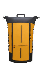 De Samsonite Ecodiver Foldable duffle/wh 4-in-1 zwart is voorzien van handige trek- en draagbanden, een ruim hoofdcompartiment en verschillende opbergvakken. Dankzij het duurzame materiaal en de handige vouwfunctie is deze tas ideaal voor elke reis. Draag hem als rugzak, schoudertas, handtas of op de trolley. Met deze veelzijdige tas heb je altijd de perfecte reisgezel bij de hand.
