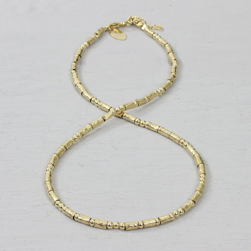 Jeh Jewels collier buisjes en balletjes, materiaal goldfilled. Dit zorgt voor een langdurige bescherming tegen verkleuren

Collier met buisjes en balletjes gemaakt van Goldfilled