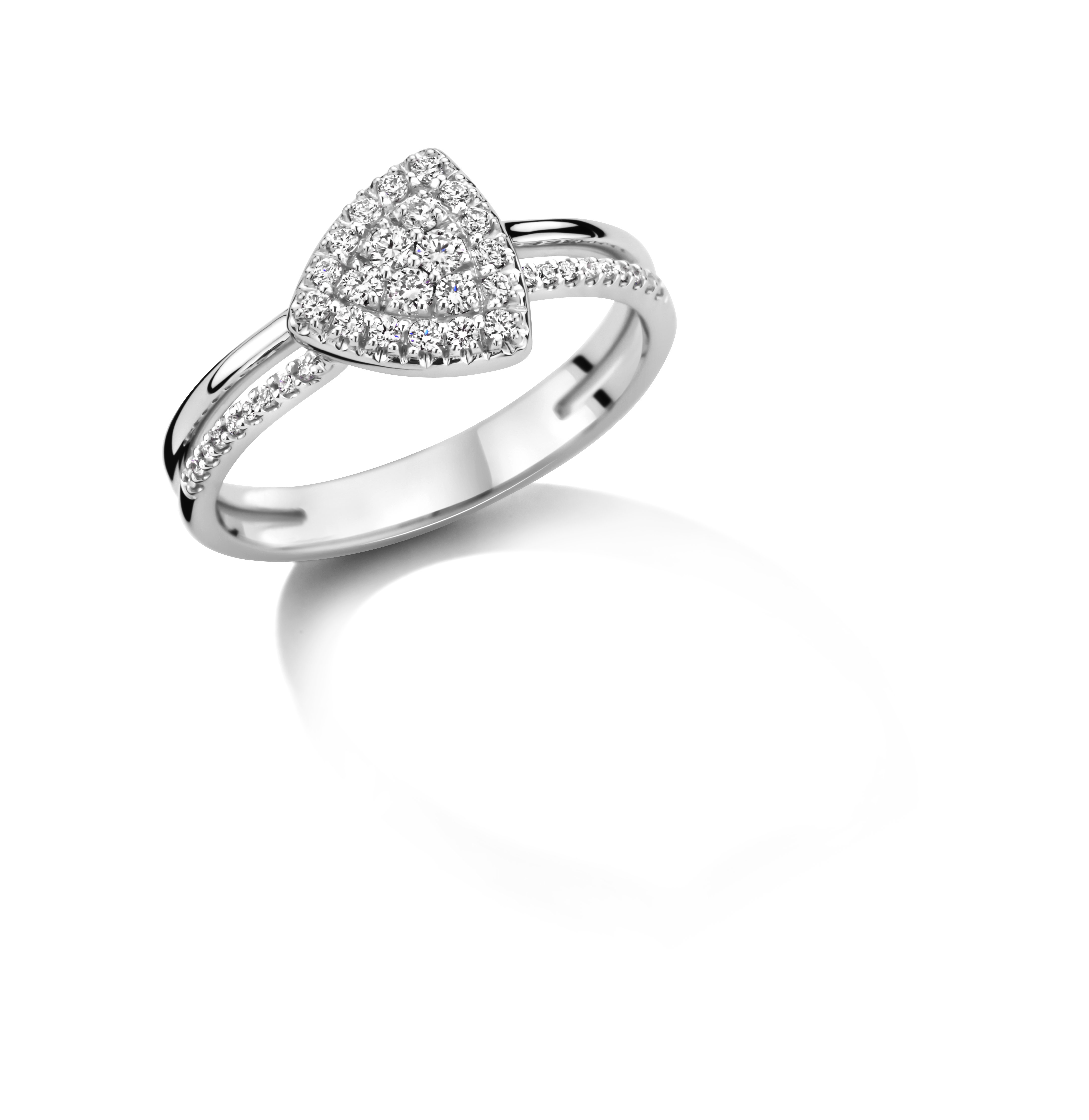 Wit gouden 18 karaat ring met briljant 0.25ct 