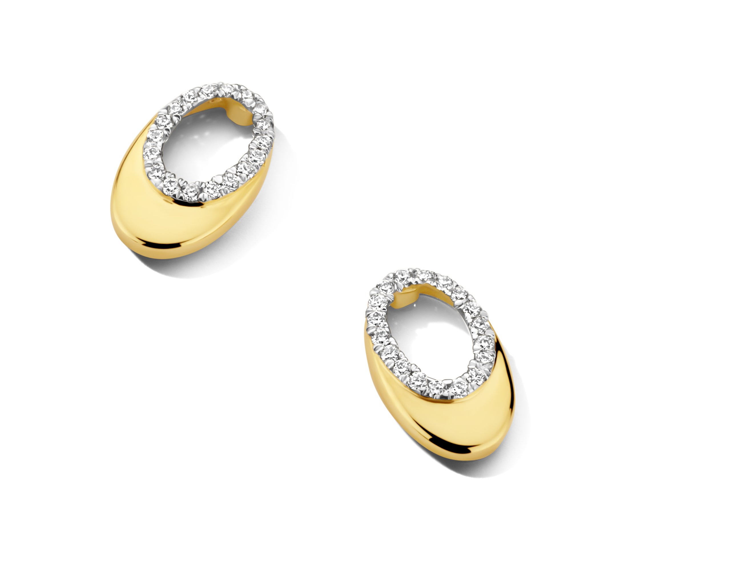 Oorbellen in 18 karaat geel goud met 0.08 ct briljanten