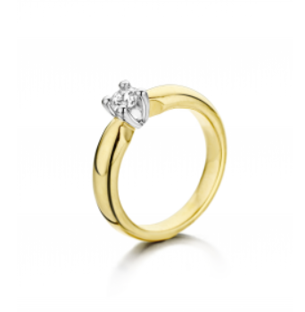 14 Karaat geel gouden solitair ring met daarin een briljant van 0.31 crt G/VSI1 in een witgouden zetting.