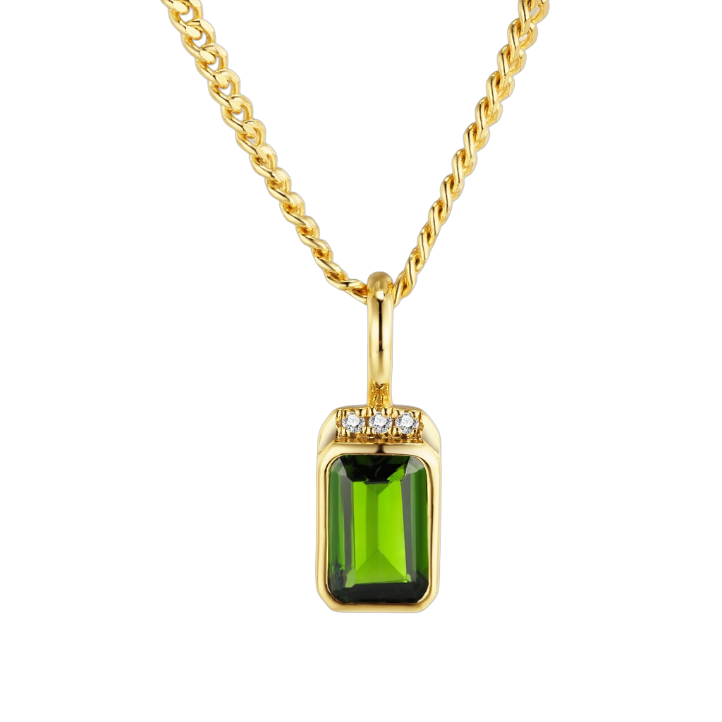 Niets straalt 'tijdloze elegantie' meer uit dan onze vintage-geïnspireerde Noëlle-set. Met een betoverende groene Diopside-edelsteen in een verfijnde achthoekige zetting en 3x natuurlijke diamanten roept deze ketting moeiteloos de charme en verfijning van een vervlogen tijdperk op in het moderne dagelijkse leven. Diopside staat bekend als een zachte, opbeurende stemmingsbooster, die emotionele balans en kalmte bevordert en het hart opent.