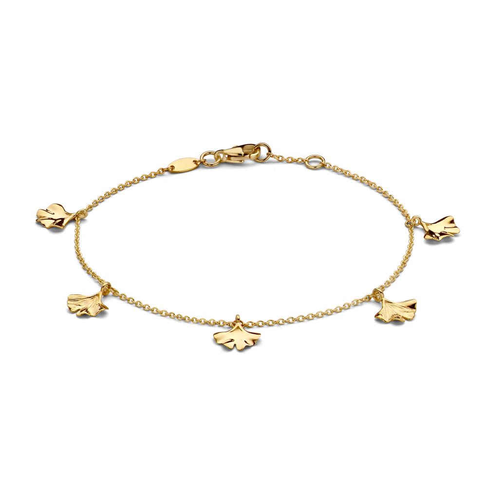 Geelgouden armband met speelse ginkgo bladeren.