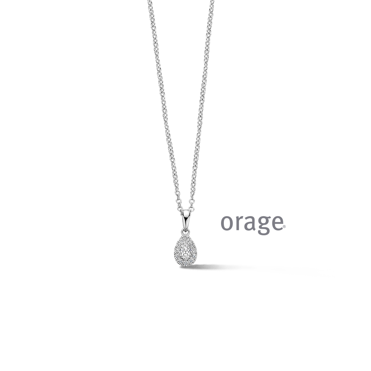 Zilveren collier met hanger bezet met zirkoon
BA111