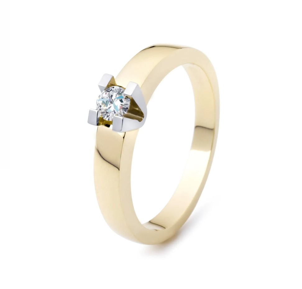 14 Karaat geel gouden solitair ring met een witgoud strak chaton met daarin een briljant van van 0.12 crt SI/RIVER.
