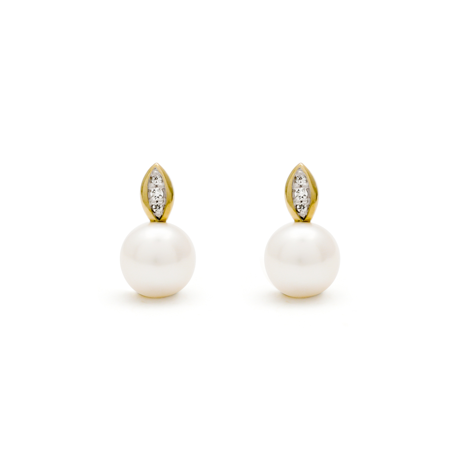 gouden oorstekers, 6,5mm parel+0.02ct briljant