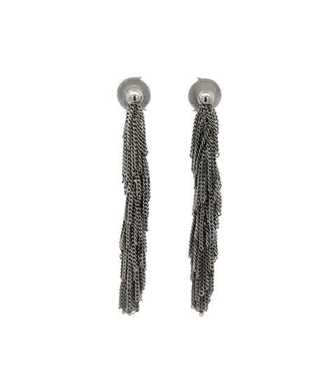 Die Ohrhänger Silber schwarz Rhodiniert sind elegant und zeitlos. Sie bestehen aus hochwertigem rhodiniertem Silber und haben eine schwarze Farbgebung, die jedem Outfit eine edle Note verleiht. Die Ohrhänger passen perfekt zu einem schlichten oder auch einem glamourösen Look und sind ideal für festliche Anlässe oder den Alltag geeignet. Tragen Sie sie am besten zu hochgesteckten Haaren, um sie optimal zur Geltung zu bringen.