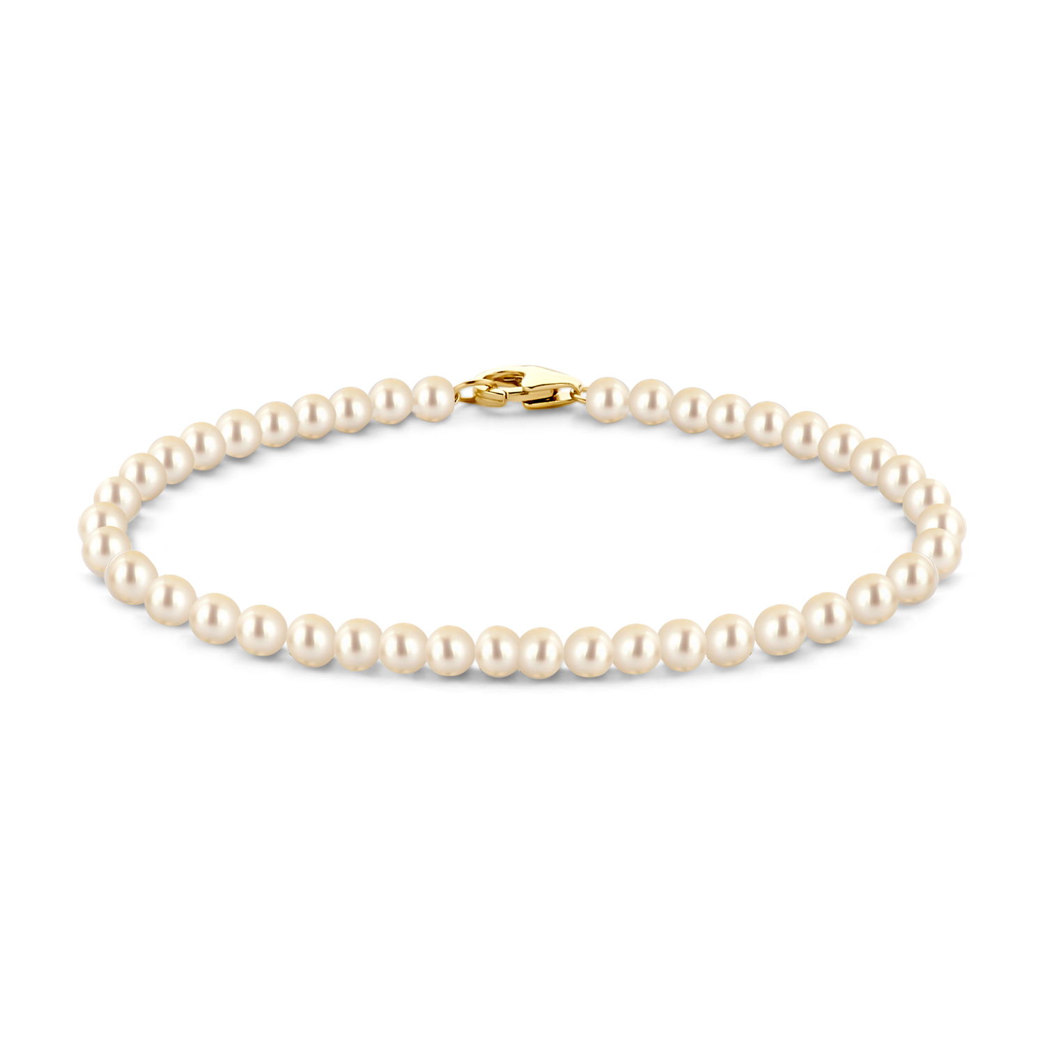 Deze parelarmband is een echte elegante klassieker. De parels hebben een doorsnede van 4,2 mm en de armband heeft een 14k geelgouden karabijnsluiting. Draag hem op zichzelf of combineer met andere sieraden met parels uit onze collectie.