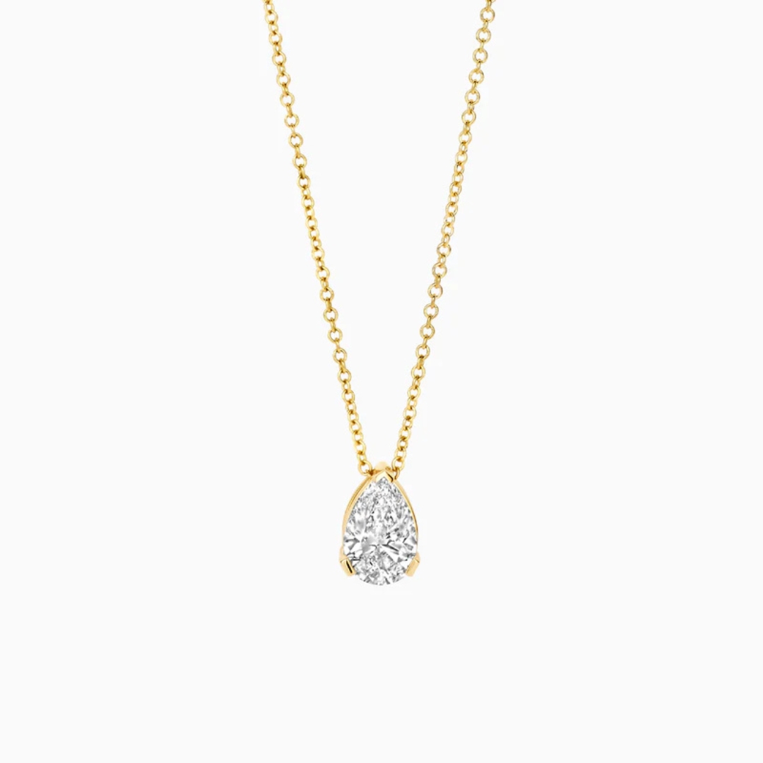 BLUSH GEELGOUDEN COLLIER MET LAB GROWN DIAMOND PEAR