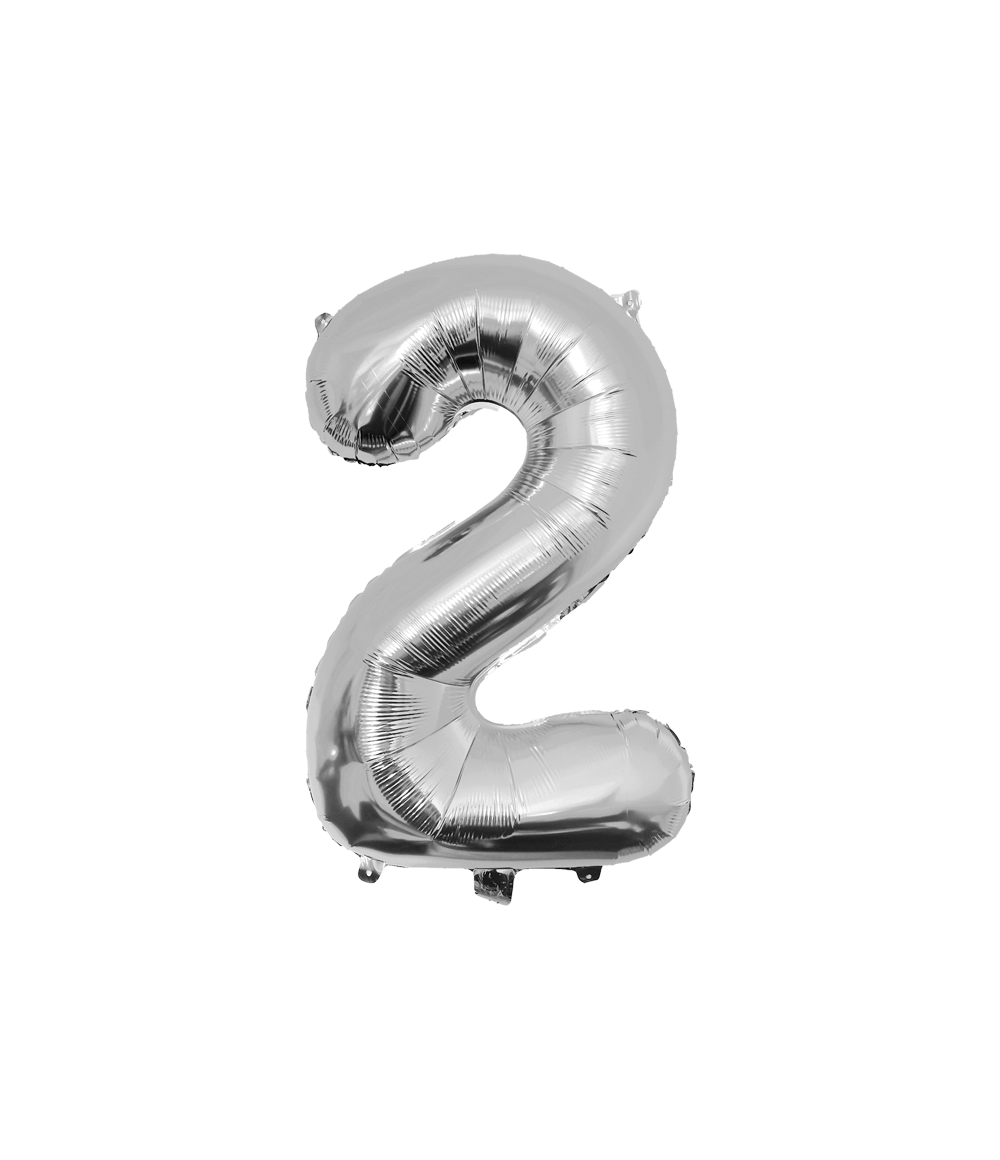 De zilveren cijfer ballonnen uit de Basic collectie van Paper Dreams zijn de ideale toevoeging om elke gelegenheid te transformeren in een feestelijke en vrolijke sfeer.