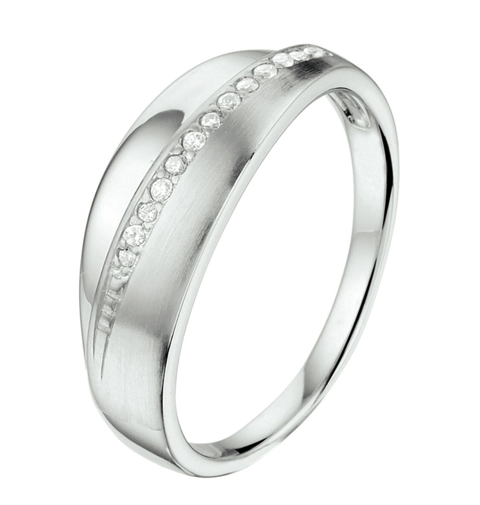 Gerhodineerd 925 zilveren ring uitgevoerd met een schitterende zirkonia rij en een poli/matte afwerking. De ring heeft een breedte van 6.5mm.