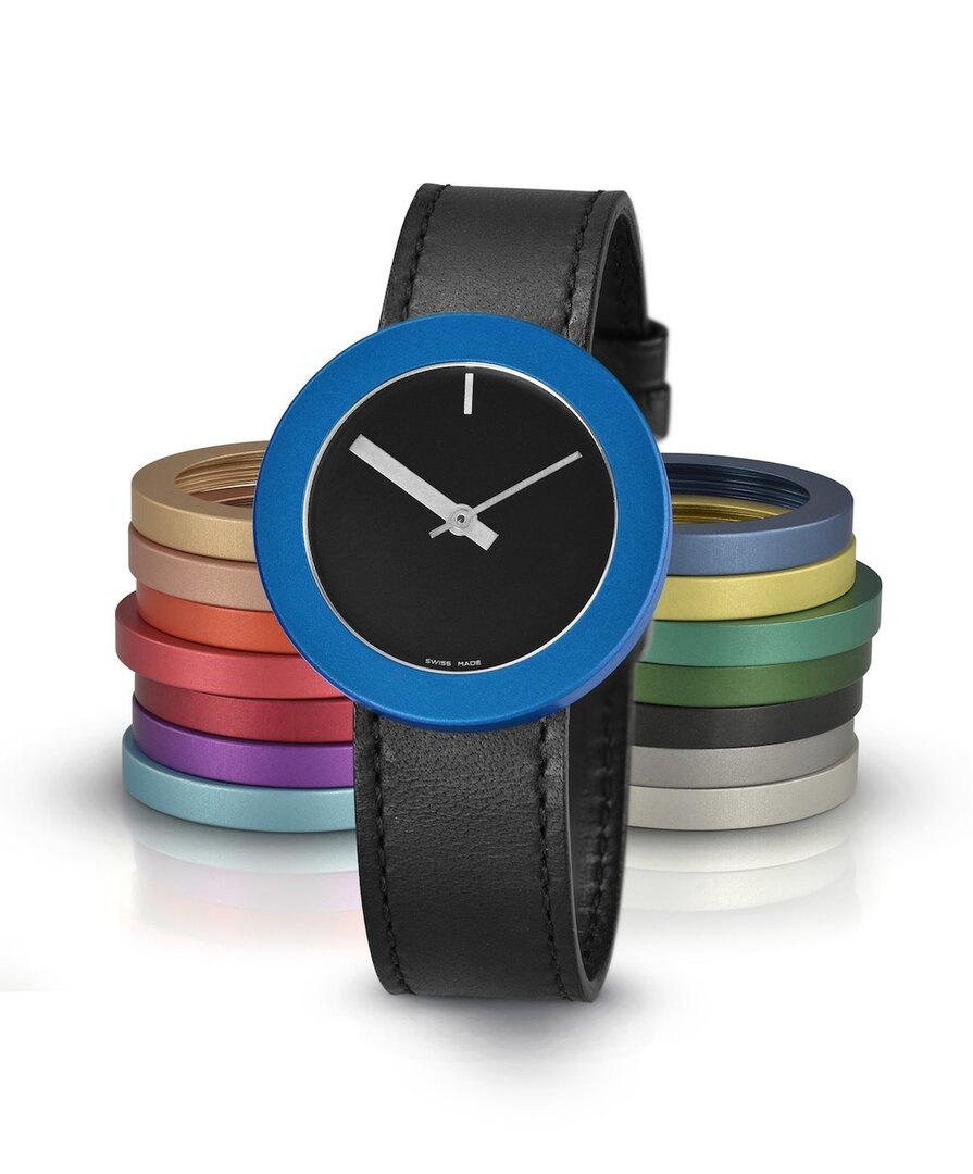 Vignelli PJ-MLV2-1 THICK & THIN horloge incl. 1 wisselring. Met grijze wijzerplaat en kalfsleren zwarte band. Voorzien van een krasvrij saffierglas. 34 mm.