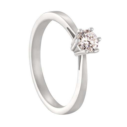 Uit het Nederlandse Atelier Aller Spanninga komt deze 14 karaats witgouden solitair ring.
De 0.20 caraat natuurlijke diamant is van VVS Top Wesselton kwaliteit.
Deze ring is bestelbaar in verschillende ringmaten of in rood of geelgoud.
Tevens is de ring op verzoek ook te vervaardigen met een hoger caraat diamant tot 0.40 ct.

Zeer geschikt voor een huwelijksaanzoek, tijdloos geschenk of als schitterend cadeau voor uzelf.

Wij raden aan een zetting één á tweemaal per jaar te laten controleren.
Dit doen wij met alle liefde inclusief ultrasonisch reinigen geheel kosteloos, 
ook voor de sieraden die u niet bij ons heeft aangeschaft.