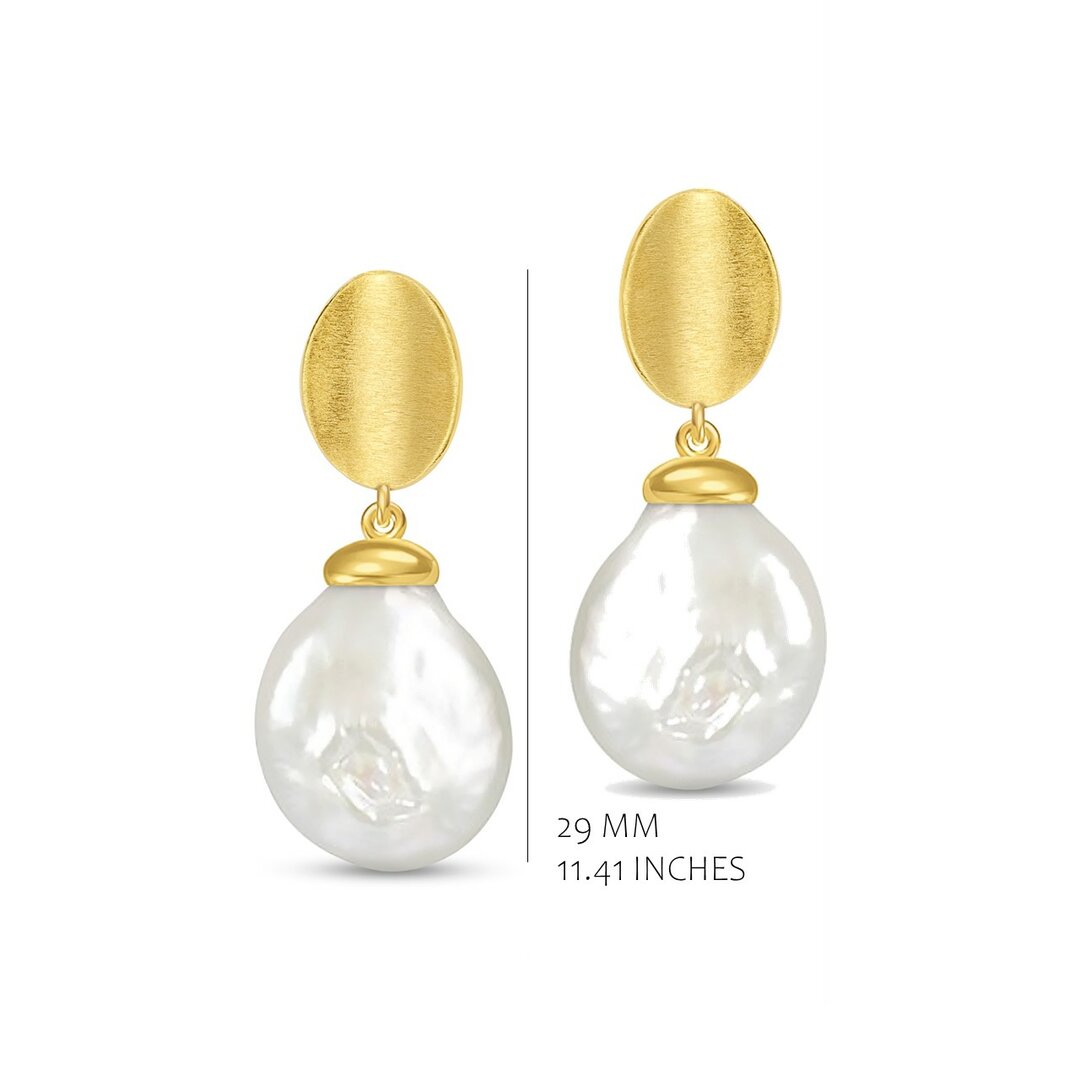 Deze Silver Rose oorbellen EA2415GB 18kt geelgoud verguld mat en blinkend zijn mooi afgewerkt met een grote zoetwaterparel
Deze oorbellen kunnen gecombineerd worden met de armband BR2495G en de ketting CH2495G