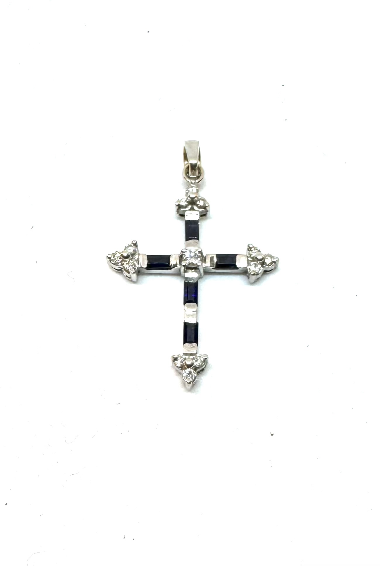 14 krt witgouden art deco kruis 
