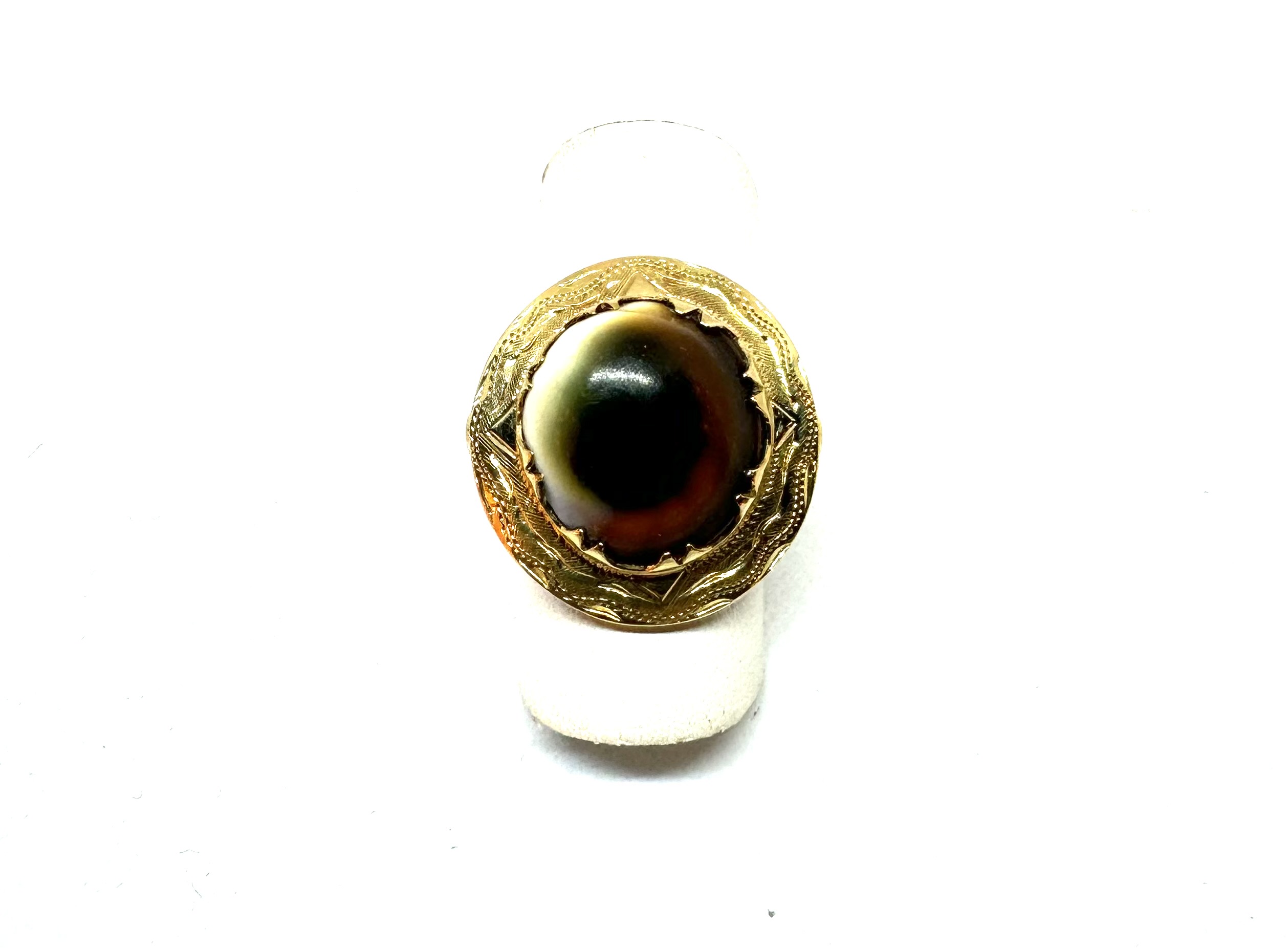 14 krt gouden dames ring met Matabia schelp