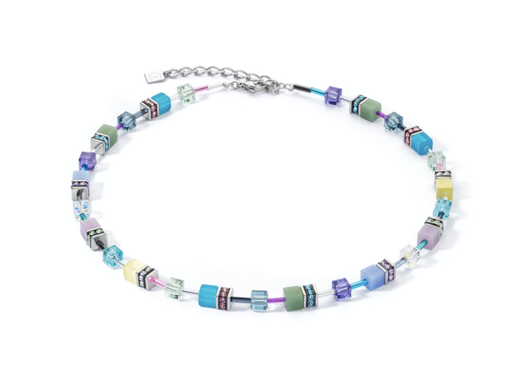 Deze prachtige JUWEEL : 2838/10-1580 heeft een fonkelende diamant en een uniek ontwerp dat perfect past bij elke gelegenheid. Het beste manier om het te dragen is solo als statement stuk of gelaagd met andere fijne armbanden voor een trendy uitstraling. Voeg dit juweel toe aan je collectie voor een vleugje glamour en elegantie. Laat je stralen met dit tijdloze accessoire!