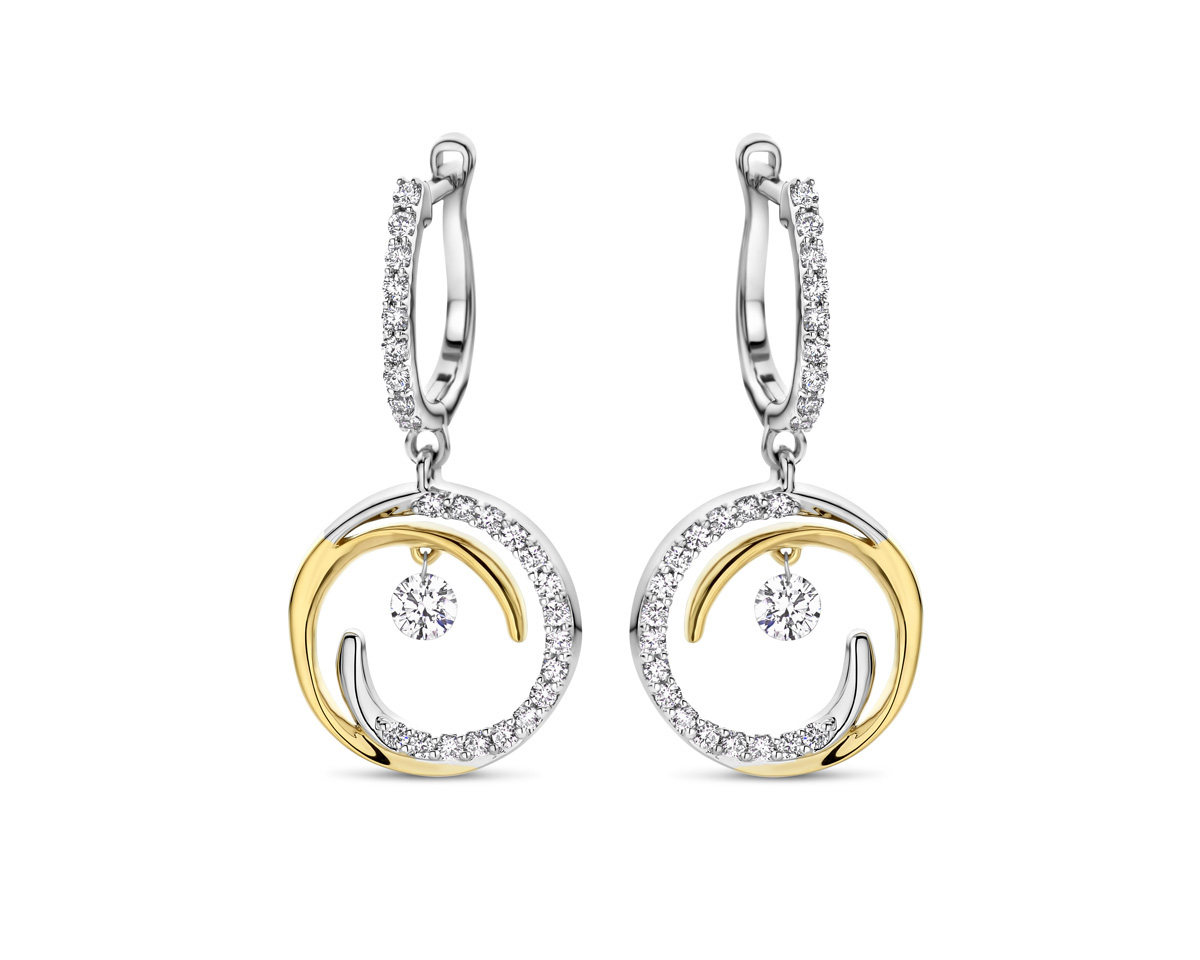 Oorringen in goud 18 k met 0.55 ct diamant 