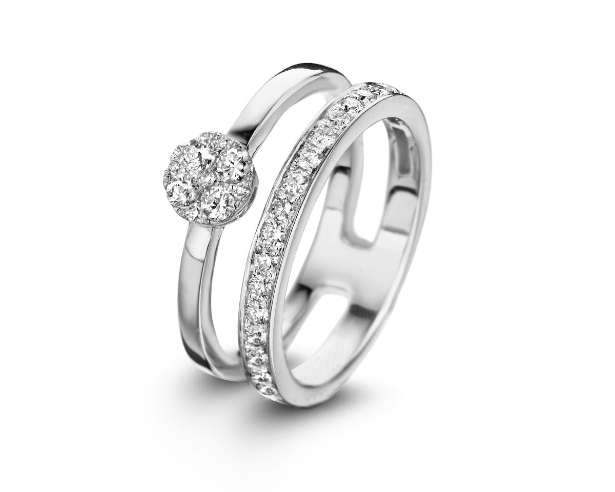 Ring in wit goud 18 k met 0.49 ct diamant 