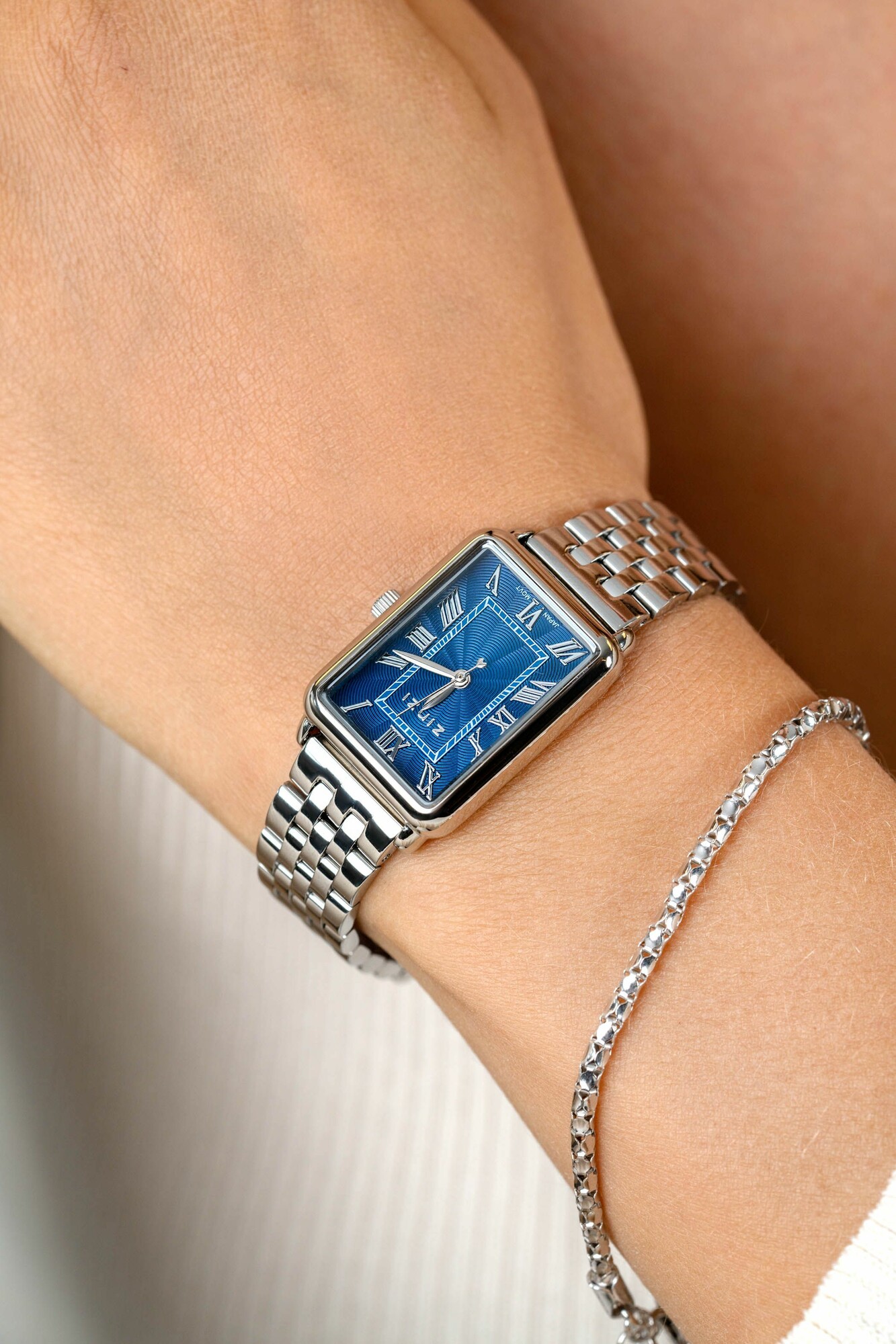 ZINZI Elegance horloge blauwe wijzerplaat en rechthoekige kast stalen schakelband 28mm extra dun ZIW1955