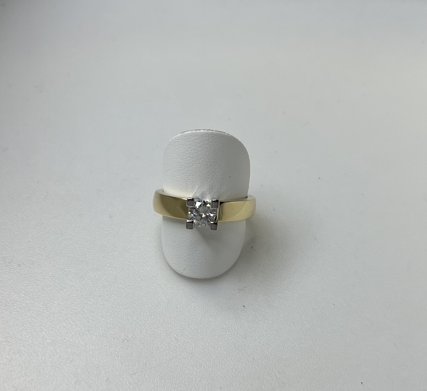 Gd ring 4poots chaton 0.50crt mt17,5