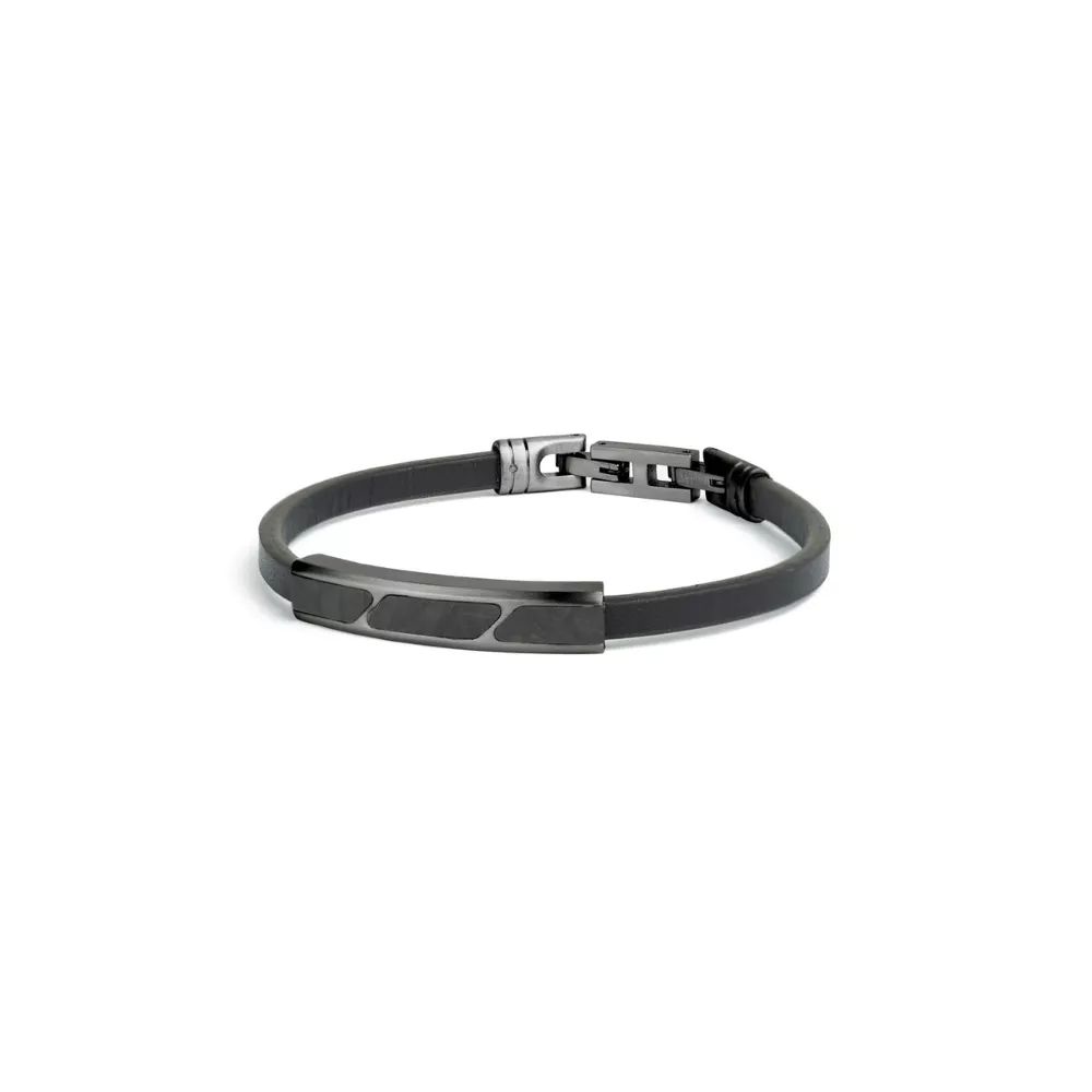 De Stella-armband is gemaakt voor de moderne man die stijl met een vleugje kracht wil. Gemaakt van roestvrij staal, kwaliteitsleer en gesmeed koolstof, is deze armband zowel duurzaam als stijlvol.

Gesmeed carbon, bekend om zijn sterkte en lichtgewicht, geeft de Stella zijn kenmerkende look – robuust maar verfijnd. Of hij nu casual wordt gedragen of gecombineerd wordt met formele kleding, de Stella is meer dan een accessoire. Het is een statement.