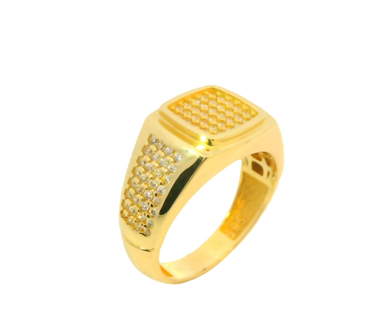 Deze geelgouden herenring van 14 karaat met zirkonia is een echte eyecatcher. De ring is voorzien van subtiele details en een schitterende zirkonia steen voor een luxe uitstraling. Het is perfect voor elke gelegenheid, of het nu casual of formeel is. Draag deze ring alleen of combineer hem met andere gouden sieraden voor een moderne look.
De ring is verkrijgbaar in meerdere afmetingen.