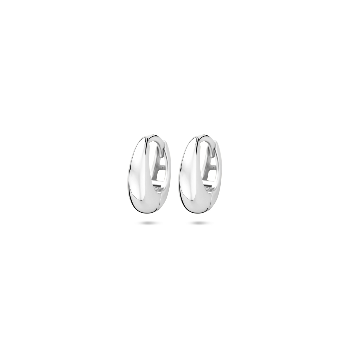 Gerhodineerd 925 zilveren klapoorringen met een afmeting van 11.5x3.5mm.