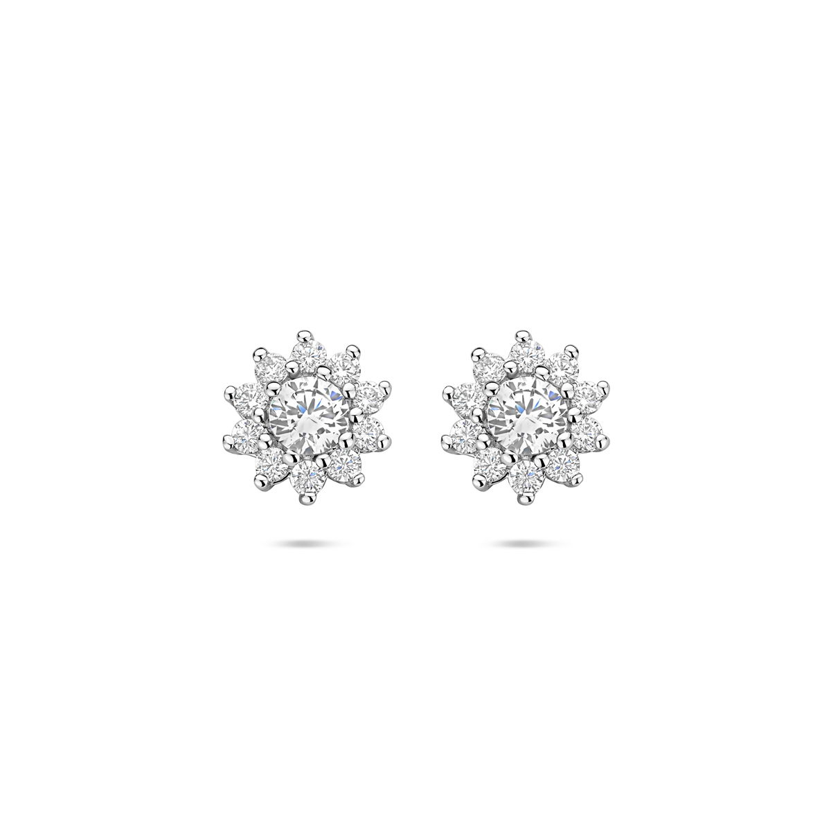 Gerhodineerd 925 zilveren oorknoppen uitgevoerd met zirkonia. De oorknoppen hebben een diameter van 8mm.