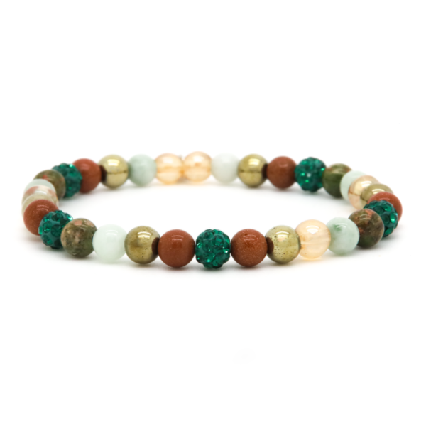 Dit is de Spiral Eloise armband. Alle kristallen kralen en natuurstenen kralen zijn 6MM. De lengte van de armband is 18CM. Het is een perfecte armband om te mixen en matchen met onze andere armbanden!