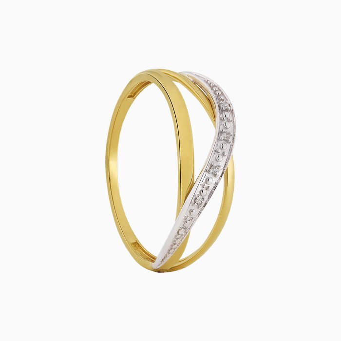 De ECLAT RING MET DIAMANT is een verfijnde ring. Dit sieraad, van maat 58, heeft een totale karaatgewicht van 0,02. Draag deze elegante ring solo voor een subtiele uitstraling of combineer met meerdere ringen voor een stijlvolle, gelaagde look. Perfect voor dagelijkse elegantie of speciale gelegenheden.