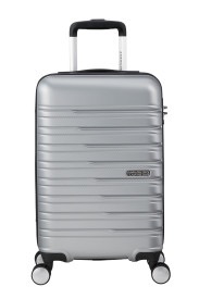 De American Tourister Flashline spinner 55/20 Sly Silver 35CM heeft een compact formaat, vier soepele wielen en een stevige afwerking. De koffer heeft een handig handvat aan de bovenkant en een uitschuifbare trekstang voor gemakkelijk dragen. Draag de koffer langs je zij of rol hem achter je aan met behulp van de wielen. Een praktische en stijlvolle keuze voor elke reis!


Afmetingen:
Hoogte 55cm x Breed 35cm x Diep 25cm

Gewicht 3.00 KG

Type slot:
TSA