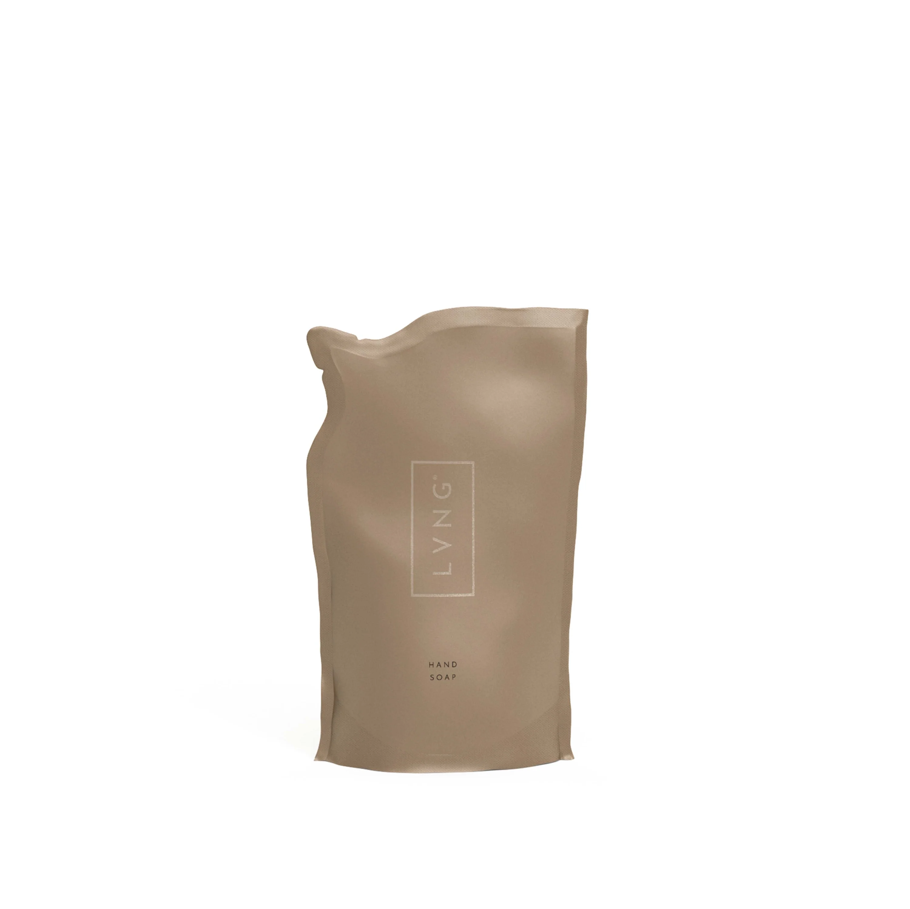 
Ontdek Casablanca met de LVNG Hand Soap Refill:

- Casablanca Hand Soap Refill – 250ml

 

De LVNG Hand Soap Refill is 100% recyclebaar. Reinigt mild en ruikt subtiel. Vervaardigt van essentiële oliën en natuurlijke grondstoffen als aloë vera.

 Vegan & Cruelty Free
 Clean Ingredients
 Refillable Sugar Cane Bottle
 Manufactured in Europe
Fragrance

CASABLANCA is een warme, zwoele geur. Met verfijnde noten van saffraan en cederhout en een zoete twist. Gevarieerd en bruisend, net als de Marokkaanse wereldstad.

De inhoud van de LVNG Refill Pouch past exact in de LVNG Hand Soap fles. Gebruik de LVNG Hand Soap in combinatie met de overige producten uit Casablanca collectie. Zo komt de geur in het gehele huis terug & wordt gedurende de dag versterkt. Verenig de geuren in huis terug tot een eenheid. Geureenheid.

Topnoten: Italiaanse Bergamot 
Hartnoten: Saffraan, Gedroogd fruit, Honing Basisnoten: Amber, Tonkabonen, Tabaksbladeren, Muskus, Cederhout