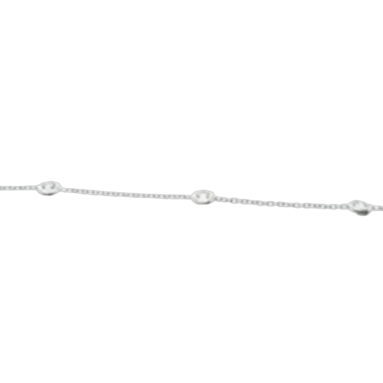 Dit is een armband van het merk Swing Jewels. De kleur van het sieraad is witgoud. Dit sieraad bevat de edelsteen: diamant. De kleur van deze edelsteen is: wit.