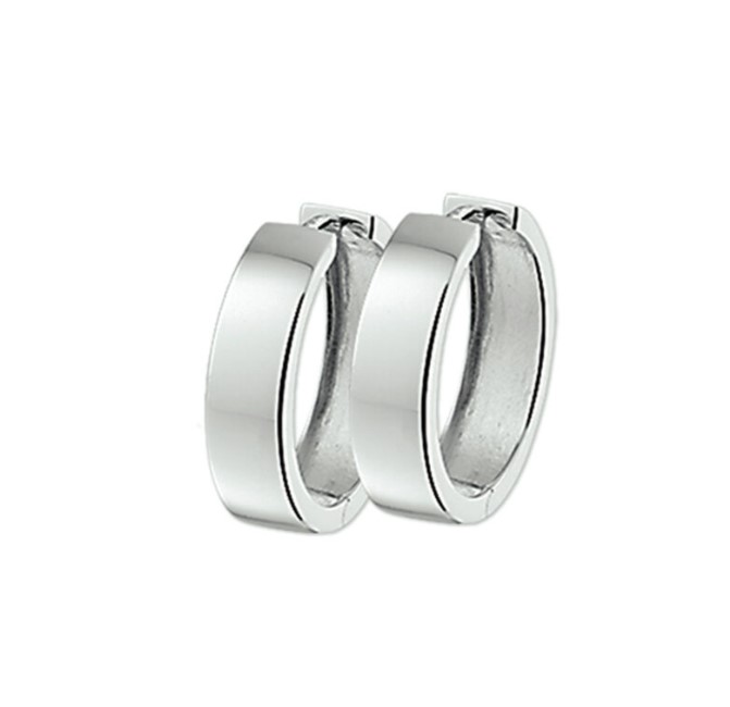 Gerhodineerd zilveren klapoorringen met een vlakke gebolde buis en een poli afwerking. 17,5 x 5 mm.
