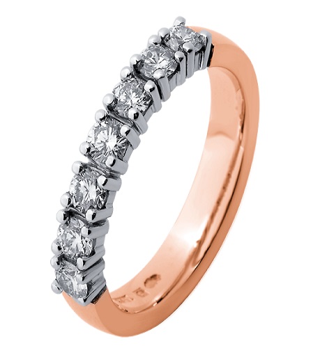De perfecte keuze voor bijvoorbeeld een speciale gelegenheid zoals een jubileum. 
Uit het oudste en enigste Trouwringen atelier in Nederland komt deze 14 karaats (op verzoek in 18 karaat) 
roségouden zogenoemde memoire ring met zeven, briljant geslepen, 
natuurlijke diamanten ieder 0.03 caraat VVS Top Wesselton wit. 
Elk gezet in een witgouden chaton. 
Witgoud heeft een hogere hardheid dan geelgoud en doet de diamanten het beste tot hun recht komen. 

De ring is op verschillende maten te bestellen. 
Tevens is de ring ook verkrijgbaar in verschillende aantallen en formaten diamant, 
tot wel 0.30 caraat per steen, eventueel geheel rondom gezet. Prijs en levertijd op aanvraag.

Er is altijd de mogelijkheid later stenen bij te plaatsen of om bijvoorbeeld te groeien.
Hierbij krijgt u een actueel bod op uw huidige ring 
en kunt u door een deel bij te betalen een ring uitzoeken met grotere diamanten.

Tevens kan de ring aan de binnenkant of buitenkant gegraveerd worden door middel van een laser gravure.