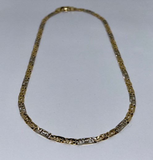 14 Karaat bicolor massief geel- met witgouden fantasie collier schakelbreedte 4.5 mm met luxe karabijn sluiting 45 cm lang.