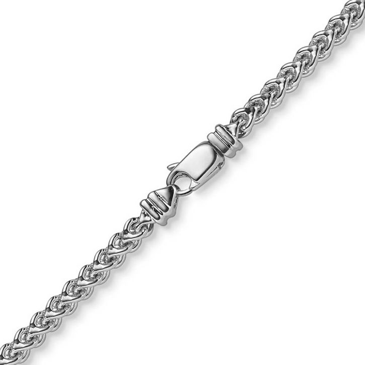 Deze prachtige armband is gemaakt van 14 karaat witgoud met een breedte van 3,5 mm en een lengte van 19 cm. De Franco schakel geeft de armband een stoere uitstraling en de witgouden kleur zorgt voor een tijdloze en elegante look. Draag deze armband als statement piece om je pols voor een luxe en stijlvolle touch aan elke outfit.